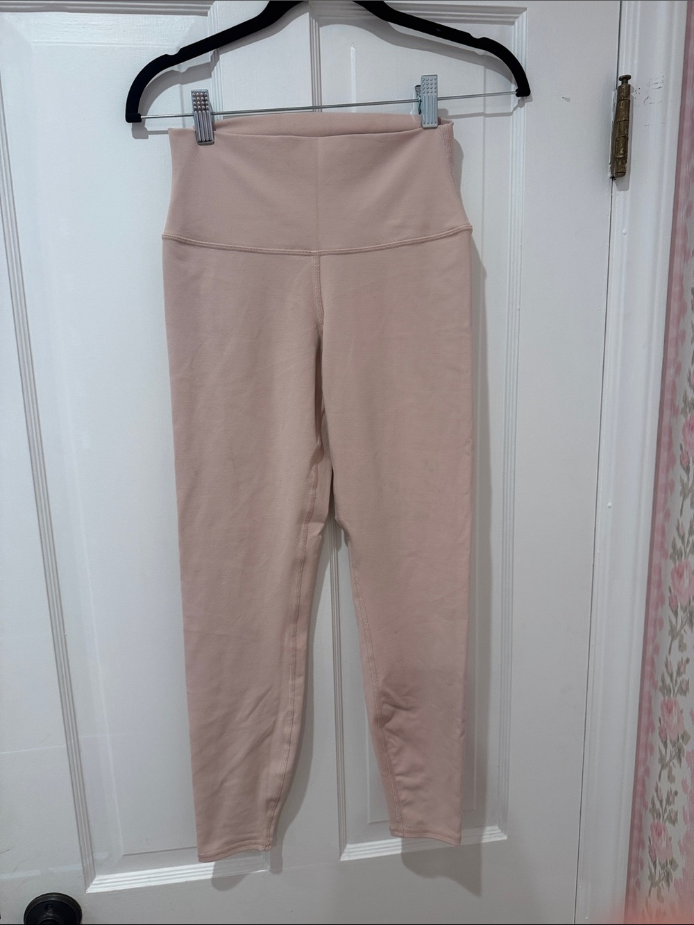ALO Yoga High-Waist Leggings in Blush